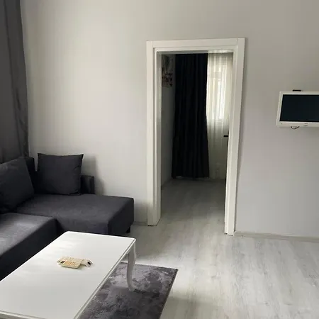 Oldmile Palace 3*