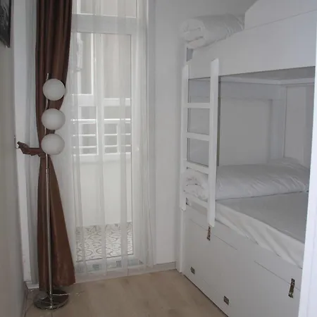 Oldmile Palace 3*