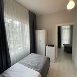Oldmile Palace Hotel 2*