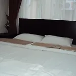 Hotel Oldmile Palace 2*