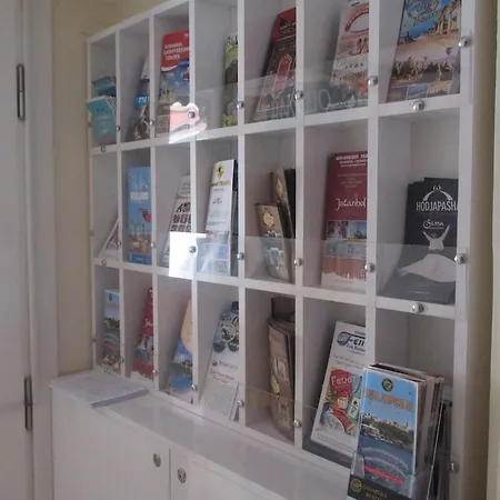 Oldmile Palace Ξενοδοχείο