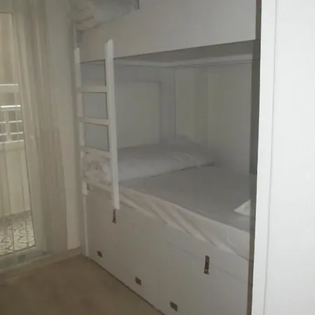 Oldmile Palace Ξενοδοχείο