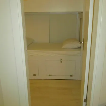 Oldmile Palace Hotel 2*